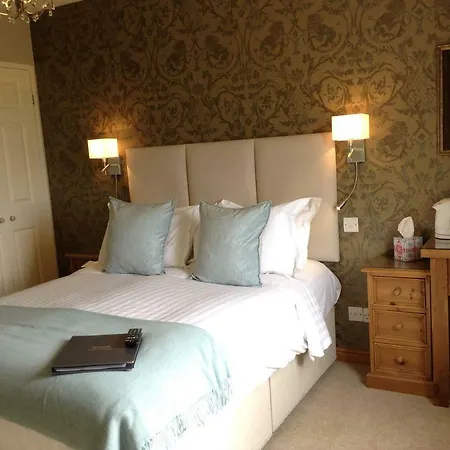 Hazelwood Farm 4*